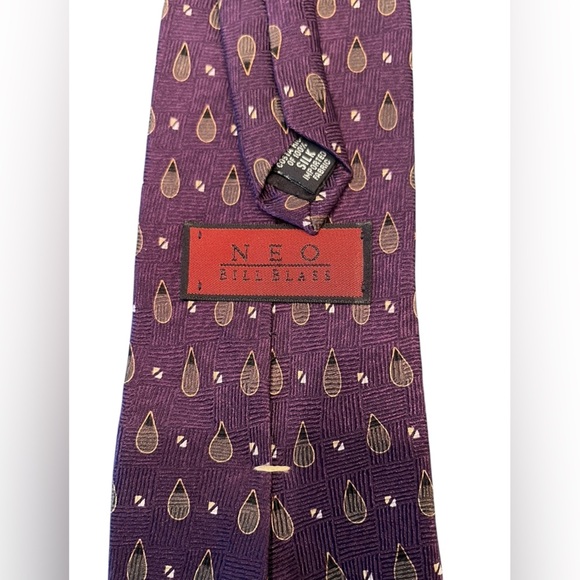 💜Purple BILL BLASS Vintage Patterned Men's Tie. Pure Silk.  Made in Costa Rica - Picture 5 of 10
